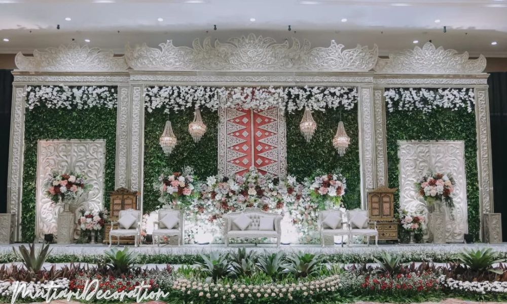 Dekorasi Wedding di Kafe