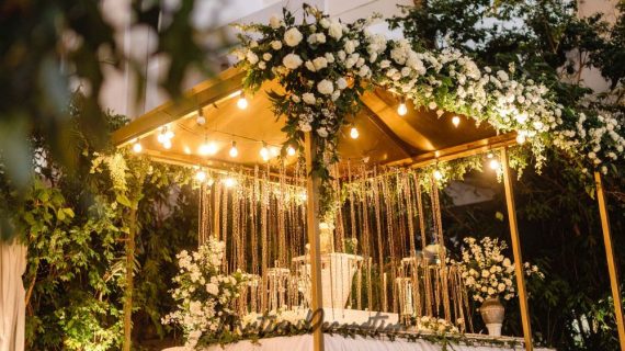 Dekorasi Pelaminan Elegan Minimalis untuk Pernikahan Impian