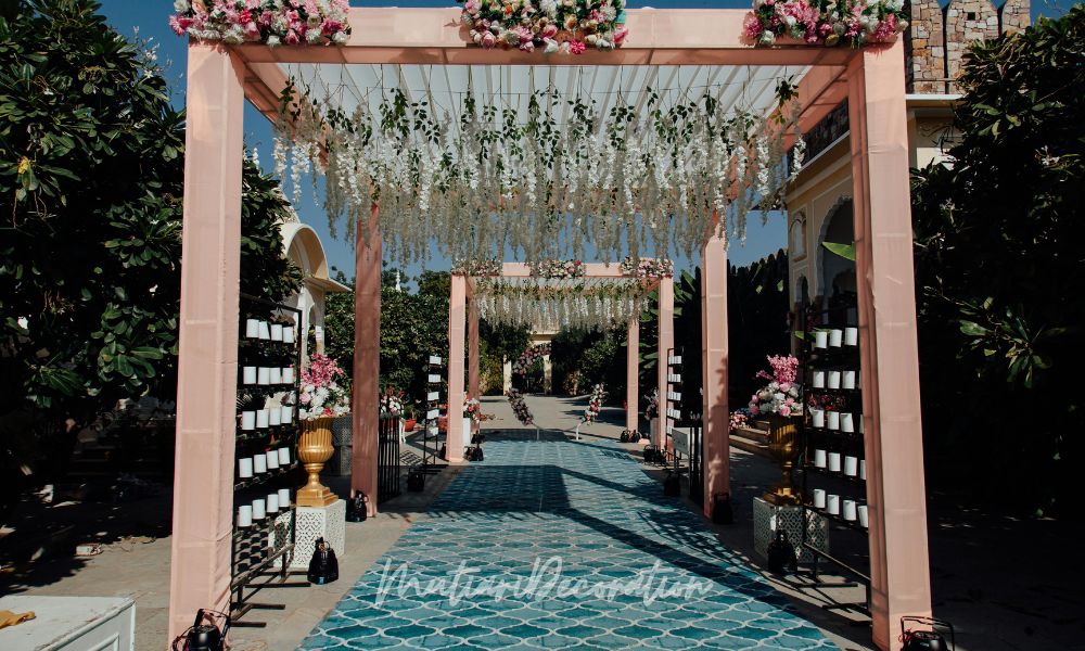 Dekorasi Pengantin Outdoor yang Elegan dan Romantis