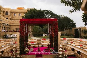 Dekorasi Pernikahan Outdoor Simple untuk Momen Berkesan