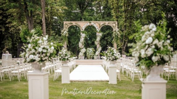 Dekorasi Wedding Outdoor Sederhana yang Elegan dan Berkesan